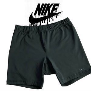 NIKE Seamless Active Shorts